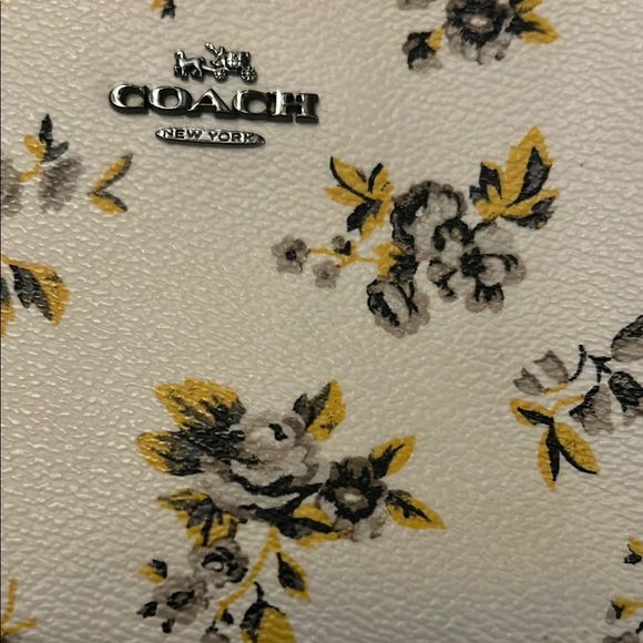 Coach White Floral Wristlet - Picture 7 of 7